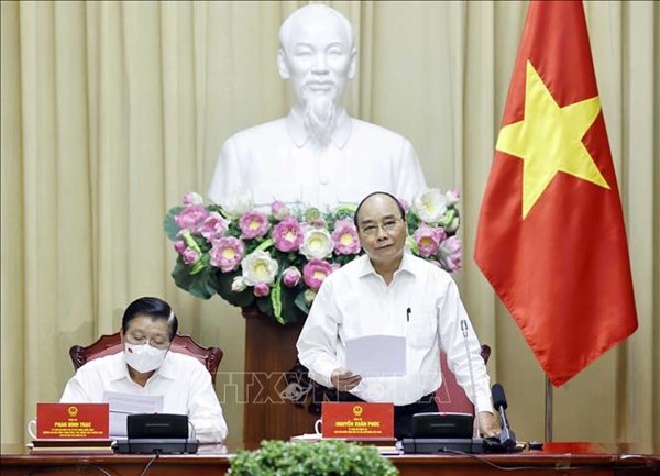 Chủ tịch nước Nguyễn Xuân Phúc: Nghiên cứu về Nhà nước pháp quyền phải sát thực tiễn hơn