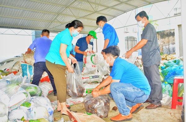 Nghĩa tình từ Sóc Trăng, sẻ chia cùng bà con nhân dân tại Thành phố Hồ Chí Minh