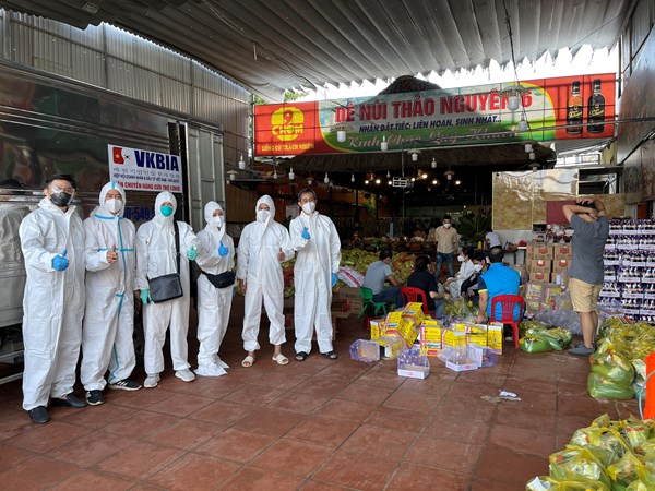 4.000 túi quà an sinh gửi tới người dân gặp khó khăn do dịch bệnh tại thành phố Hồ Chí Minh
