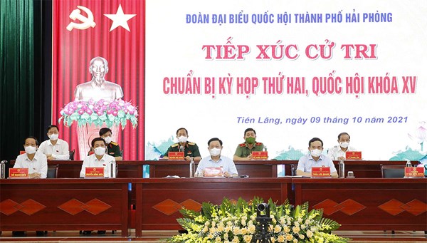 Chủ tịch Quốc hội Vương Đình Huệ tiếp xúc cử tri huyện Tiên Lãng, Hải Phòng