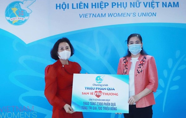Hội LHPN Việt Nam tiếp nhận 2.300 phần quà san sẻ yêu thương trị giá 700 triệu đồng
