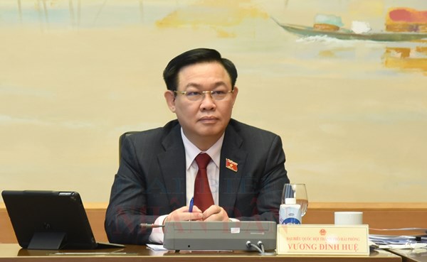 Chủ tịch Quốc hội Vương Đình Huệ: Không để Luật ban hành xong cả thị trường phải ngồi chờ văn bản hướng dẫn