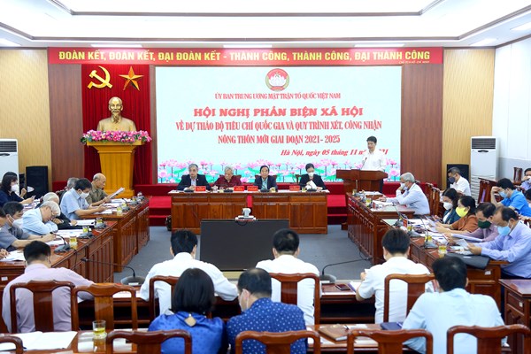 Công tác phối hợp giữa Mặt trận Tổ quốc Việt Nam với chính quyền trong giám sát xây dựng nông thôn mới ở cơ sở hiện nay