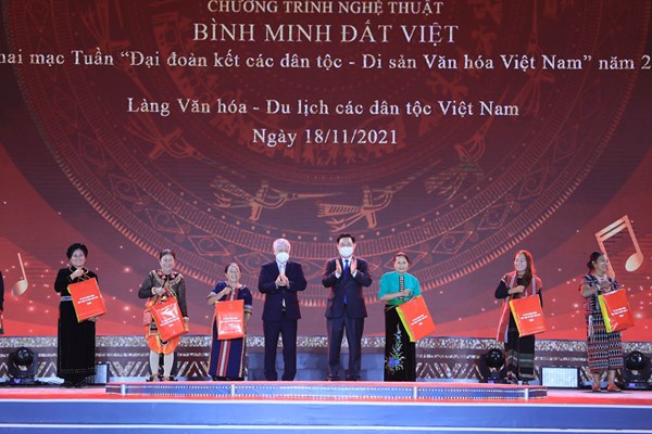 Khai mạc Tuần 'Đại đoàn kết dân tộc - Di sản văn hóa Việt Nam'