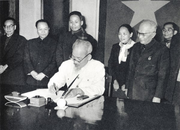 Tư tưởng Hồ Chí Minh về Nhà nước và pháp luật - nền tảng lý luận cho xây dựng và hoàn thiện Nhà nước pháp quyền xã hội chủ nghĩa Việt Nam