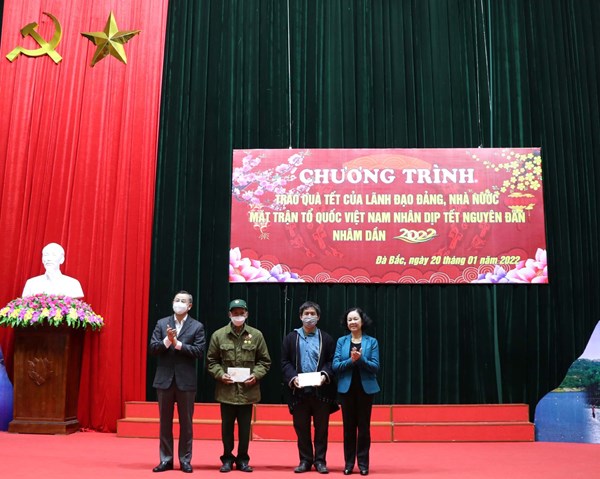 Trưởng Ban Tổ chức Trung ương Trương Thị Mai làm việc và chúc Tết tại tỉnh Hòa Bình