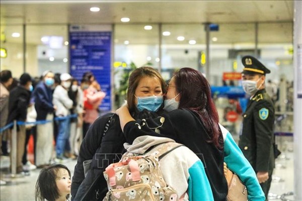 Hoàn thành 6 chuyến bay đưa người Việt Nam tại Ukraine về nước an toàn 