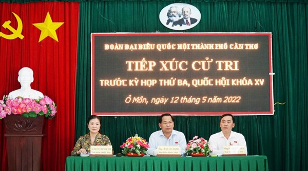 Phó Chủ tịch Trương Thị Ngọc Ánh tiếp xúc cử tri tại huyện Thới Lai và quận Ô Môn, thành phố Cần Thơ
