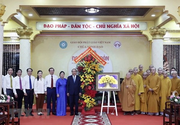 Chủ tịch nước Nguyễn Xuân Phúc chúc mừng Đại lễ Phật đản tại Thành phố Hồ Chí Minh