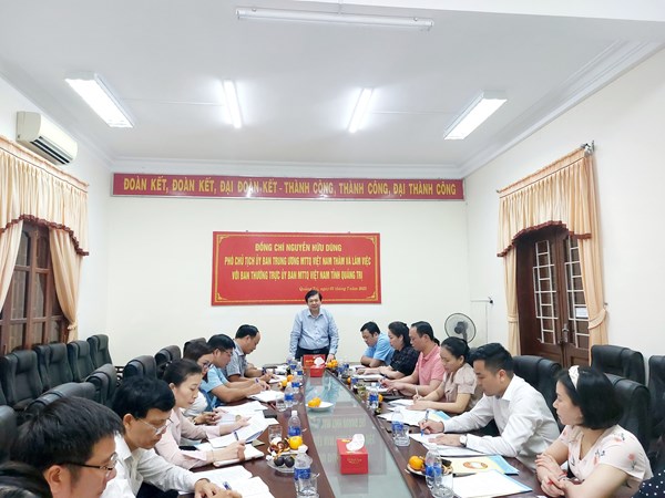 Phó Chủ tịch Nguyễn Hữu Dũng làm việc với Ủy ban MTTQ Việt Nam tỉnh Quảng Trị