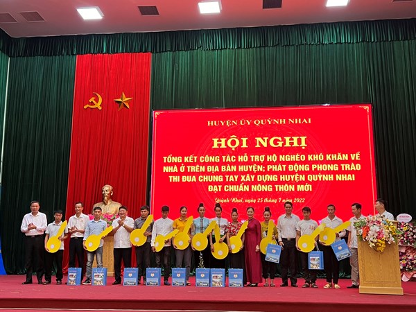 Phó Chủ tịch Trương Thị Ngọc Ánh dự Hội nghị tổng kết công tác hỗ trợ hộ nghèo, khó khăn về nhà ở tại huyện Quỳnh Nhai