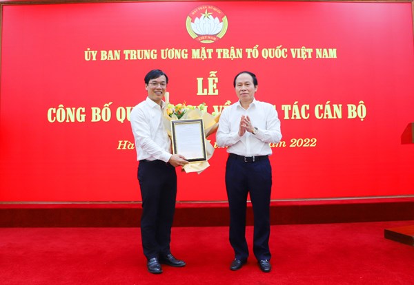 Ủy ban Trung ương MTTQ Việt Nam công bố quyết định về công tác cán bộ