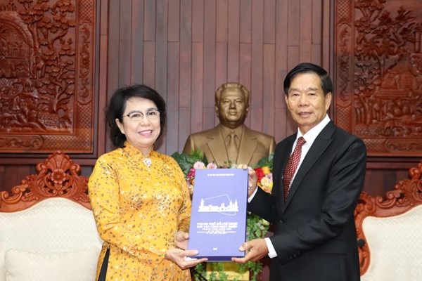 MTTQ thành phố Hồ Chí Minh kết thúc tốt đẹp chuyến thăm Cộng hòa Dân chủ Nhân dân Lào