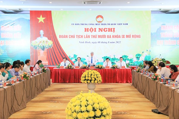 Vị trí, vai trò của cơ quan Ủy ban Mặt trận Tổ quốc Việt Nam các cấp hiện nay, một số vấn đề lý luận và thực tiễn