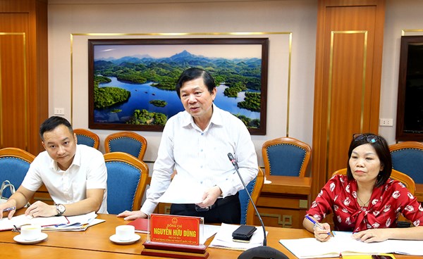 Phó Chủ tịch Nguyễn Hữu Dũng kiểm tra việc thực hiện hoạt động vì sự tiến bộ của phụ nữ và bình đẳng giới tại tỉnh Phú Thọ