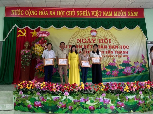 Bình Dương: Ngày hội đại đoàn kết ở thị trấn Tân Thành, huyện Bắc Tân Uyên