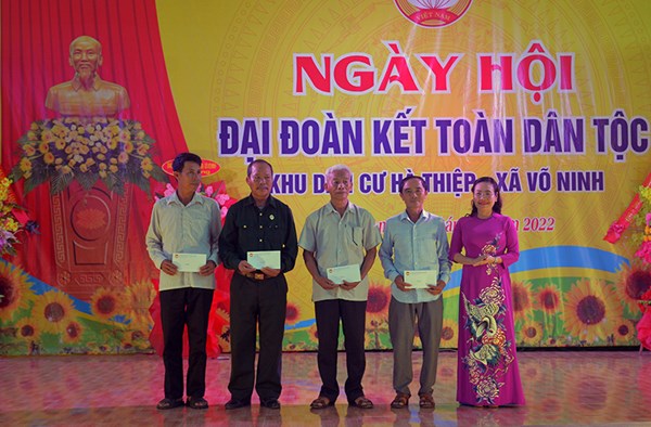 Quảng Bình: Ngày hội đại đoàn kết trên địa bàn huyện Quảng Ninh và huyện Bố Trạch