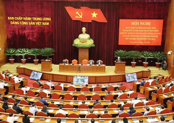 Hội nghị toàn quốc quán triệt Nghị quyết của Bộ Chính trị về phát triển Vùng Bắc Trung Bộ và Duyên hải Trung Bộ