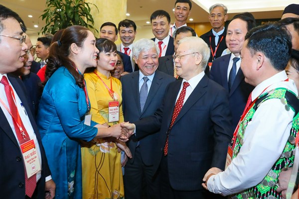 Tổng Bí thư Nguyễn Phú Trọng gặp mặt đại biểu tiêu biểu tham dự Hội nghị biểu dương của MTTQ Việt Nam