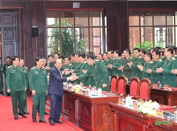 Chủ tịch nước Nguyễn Xuân Phúc dự Hội nghị tổng kết 10 năm thực hiện Nghị quyết Trung ương 8 (khóa XI) của Quân ủy Trung ương