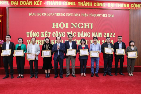 Đảng bộ Cơ quan Trung ương MTTQ Việt Nam tổ chức Hội nghị tổng kết công tác năm 2022 và triển khai nhiệm vụ năm 2023