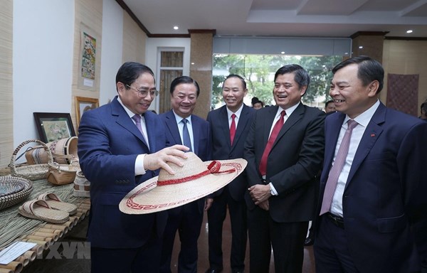 Thủ tướng Phạm Minh Chính: Nông nghiệp khẳng định là trụ đỡ quan trọng của nền kinh tế 