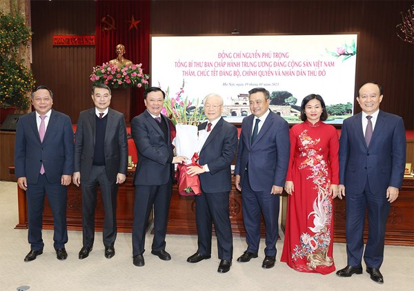Tổng Bí thư Nguyễn Phú Trọng thăm, chúc Tết Đảng bộ, chính quyền và Nhân dân Thủ đô Hà Nội