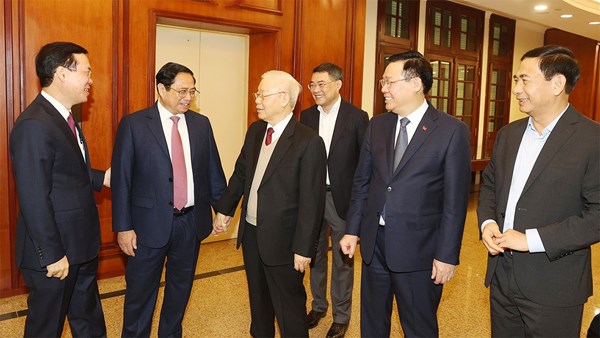 Tổng Bí thư Nguyễn Phú Trọng gặp mặt các nguyên lãnh đạo Đảng, Nhà nước, Mặt trận Tổ quốc Việt Nam nhân dịp đầu Xuân Quý Mão