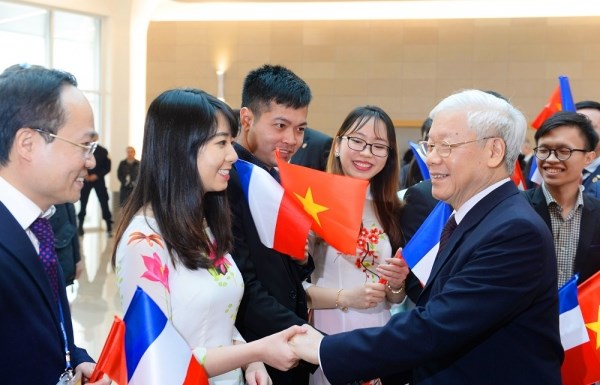 Phát huy nguồn lực trí thức người Việt Nam ở nước ngoài