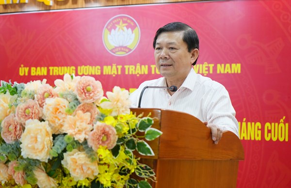 Phó Chủ tịch Nguyễn Hữu Dũng dự Hội nghị triển khai nhiệm vụ trọng tâm công tác 6 tháng cuối năm của Cụm thi đua các tỉnh Tây Nam Bộ