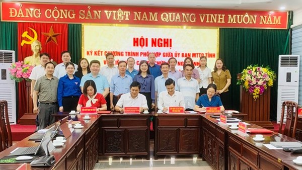 MTTQ tỉnh Thái Nguyên ký kết 3 Chương trình phối hợp với 3 Sở, Ngành
