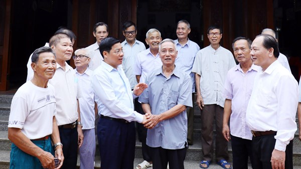 Thực hành dân chủ trong hoạt động của hệ thống chính trị ở cơ sở trên địa bàn tỉnh Bắc Giang