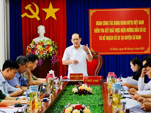 Phó Chủ tịch Hoàng Công Thủy kiểm tra công tác tôn giáo tại huyện Cư Kuin, tỉnh Đắk Lắk