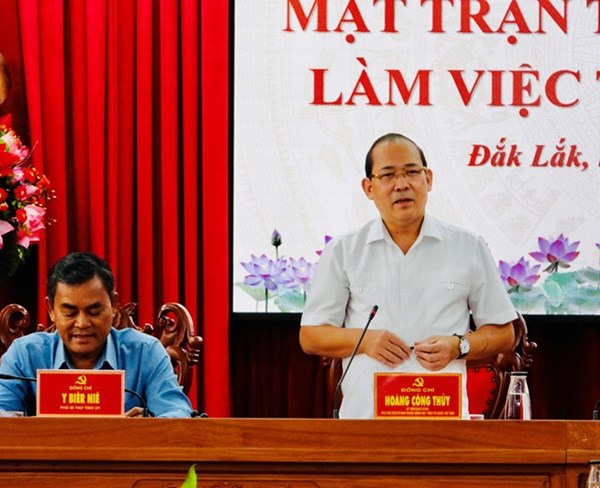 Đoàn kiểm tra của UBTƯ MTTQ Việt Nam làm việc với Thường trực Tỉnh ủy Đắk Lắk về công tác tôn giáo
