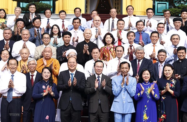 Chủ tịch nước Võ Văn Thưởng tiếp đại biểu các tôn giáo, nhân sĩ, trí thức tiêu biểu Thành phố Hồ Chí Minh