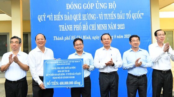 Thành phố Hồ Chí Minh: Chung tay ủng hộ Quỹ “Vì biển, đảo quê hương – Vì tuyến đầu Tổ quốc”