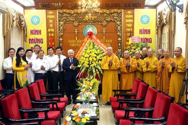 Công tác vận động đoàn kết tôn giáo của Mặt trận Tổ quốc Việt Nam - Một số vấn đề đặt ra và đề xuất giải pháp