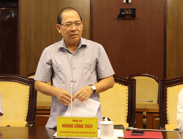 Phó Chủ tịch Hoàng Công Thuỷ làm việc với Thường trực Tỉnh ủy Quảng Ninh