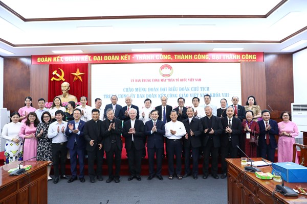 Phó Chủ tịch Nguyễn Hữu Dũng tiếp Đoàn đại biểu Đoàn Chủ tịch Trung ương Ủy ban Đoàn kết Công giáo Việt Nam