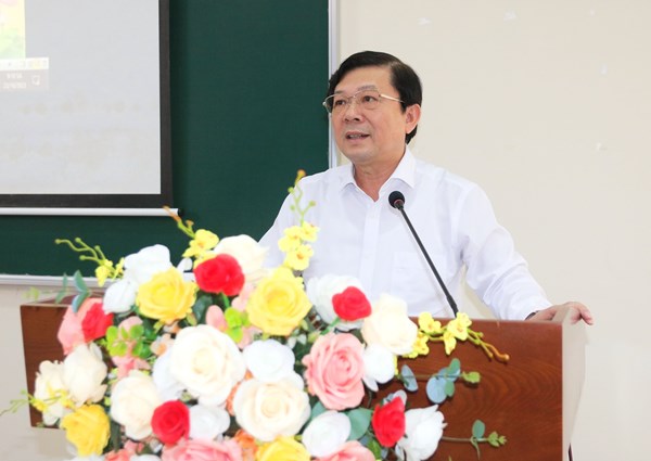 Phó Chủ tịch Nguyễn Hữu Dũng dự Khai giảng Lớp bồi dưỡng nghiệp vụ công tác Mặt trận Lớp thứ hai - Khóa X