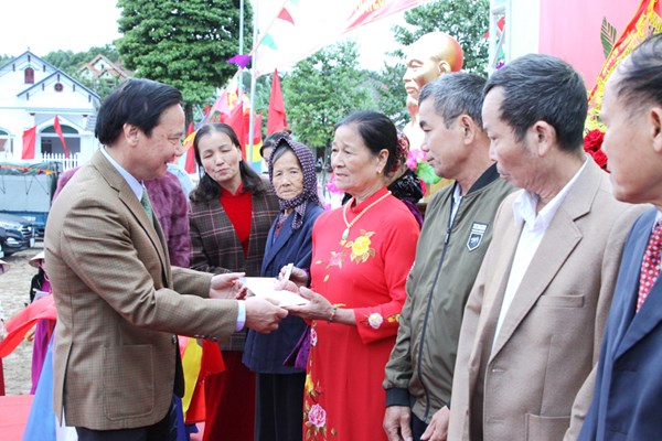 Phó Chủ tịch Quốc hội Nguyễn Khắc Định dự Ngày hội Đại đoàn kết toàn dân tộc tại Hải Dương