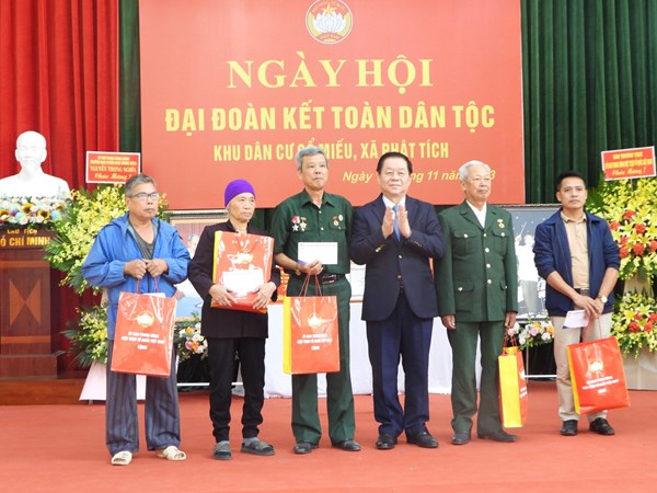 Trưởng Ban Tuyên giáo Trung ương Nguyễn Trọng Nghĩa dự Ngày hội Đại đoàn kết tại tỉnh Bắc Ninh