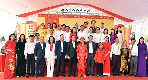 Phó Thủ tướng Trần Lưu Quang dự Ngày hội Đại đoàn kết toàn dân tộc tại Thanh Hóa