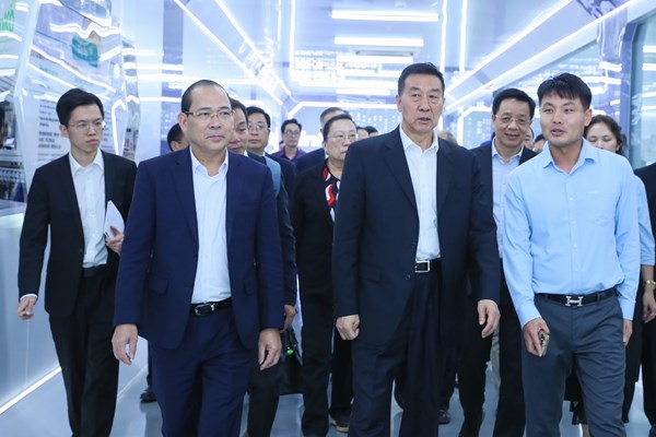 Đoàn đại biểu cấp cao Chính hiệp Trung Quốc thăm Khu công nghiệp Sông Khoai tỉnh Quảng Ninh