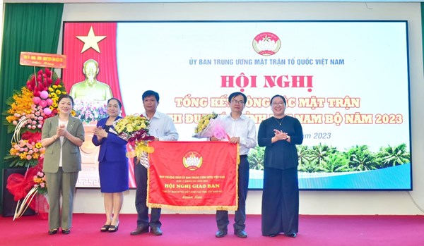 Phó Chủ tịch Trương Thị Ngọc Ánh chủ trì Hội nghị tổng kết hoạt động Cụm thi đua các tỉnh Tây Nam bộ