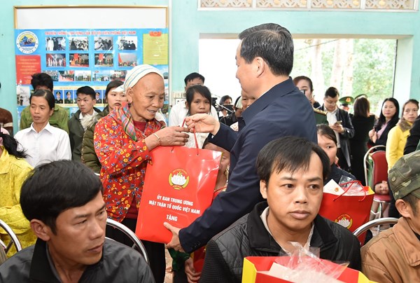 Phó Thủ tướng Lê Minh Khái thăm, chúc Tết tại tỉnh Cao Bằng