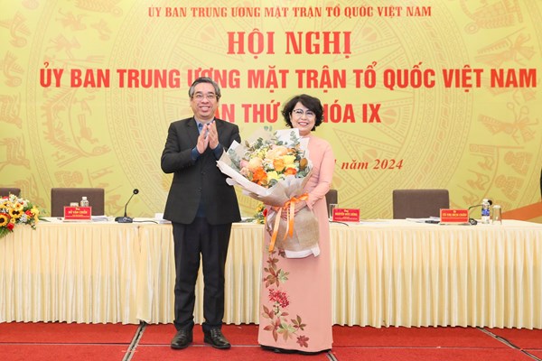 Tiểu sử của Phó Chủ tịch Ủy ban Trung ương MTTQ Việt Nam Tô Thị Bích Châu