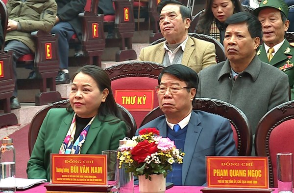 Phó Chủ tịch - Tổng Thư ký Nguyễn Thị Thu Hà dự buổi gặp mặt mừng Đảng, mừng Xuân tại Ninh Bình