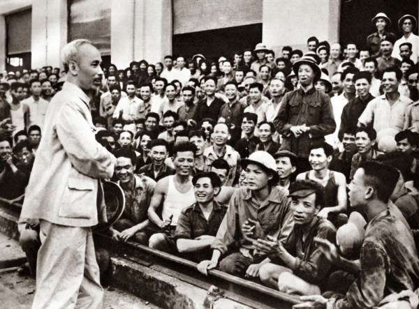 Tư tưởng Hồ Chí Minh về chủ nghĩa xã hội - Tiếp cận từ phương diện đạo đức và sự vận dụng, phát triển của Đảng ta