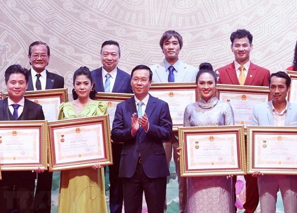 Chủ tịch nước Võ Văn Thưởng dự Lễ trao tặng danh hiệu Nghệ sĩ nhân dân, Nghệ sĩ ưu tú lần thứ 10